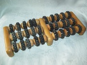 DREWNIANY MASAŻER DO STÓP