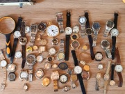 Zestaw starych zegarków 