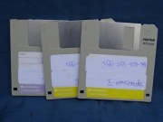 Dyskietki 3,5" 2HD 1,44 MB FUJI FILM używane kolor szary 3 szt.