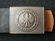 Niemiecki wojskowy pas skórzany bundeswehr z klamrą.