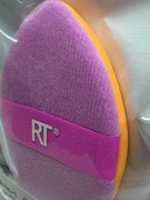 Real Techniques Miracle 2-In-1 Powder Puff Gąbka-puszek do pudru i Podkładu