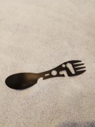 Nowy niezbędnik turystyczny spork 5w1
