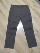 HELLY HANSEN UPF 50+ męskie szare spodnie turystyczne _ XL