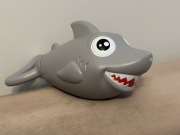 Strzykawka do kąpieli rekin