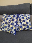 Poduszki w kwiatki na szydełku