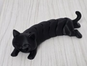 Figurka czarnego kota