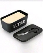 Maselniczka plastikowa z nożem i pokrywką – szczelny pojemnik na masło