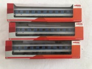 Wagon pociągu ekspresowego Märklin H0 43500 1. klasa DB Epoka V