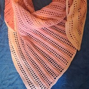 Chusta ombre zrobiona na szydełku