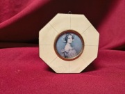 Antyczna miniatura portretowa