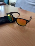 Okulary przeciwsłoneczne z filtrami i polaryzacją pomarańczowe  drewniane