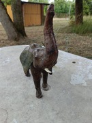 Figurka słonia ze skóry