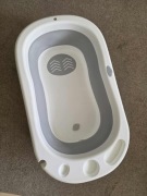 Dziecięca wanienka składana biała 