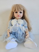 Lalka realistyczna typu reborn mała księżniczka w sukni