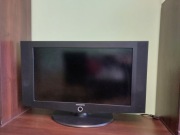 Telewizor z pilotem w zestawie 