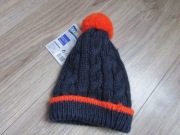 czapka zimowa z pomponem