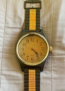 Zegar quartz wiszący ścienny z paskiem prl vintage 