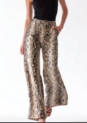 Zara - j.Boss Armani COS Marc Cain Max Mara 