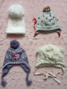 Czapki zimowe dla dziewczynki. Zestaw