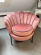 Fotel tapicerowany muszelka pudrowy róż NOWY ORYGINALNIE ZAPAKOWANY