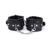 Kajdanki erotyczne na nogi kochanka lub kochanki 