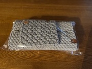 Zestaw 2 szarych podkładek wykonanych na szydełku ze sznurka bawełnianego.