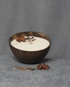 Świeczka sojowa piernikowa w kokosie