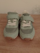 Adidaski dziewczęce H&M, rozm. 18/19, jak nowe