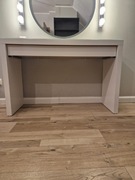 Biała toaletka ikea