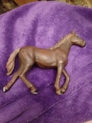 Schleich - klacz pełnej krwi angielskiej z 2016