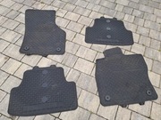 Komplet nowych Gumowych wycieraczek wnętrza golf 7