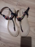 Sprzedam buty damskie