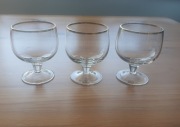 Kieliszki do koniaku brandy lata 70 , 80 PRL , 3 sztuki  , złocony rant
