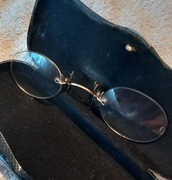 Okulary w futerale