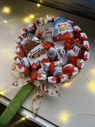 Box świąteczny ze słodyczami Kinder - Prezent na święta, urodziny „Lizak”