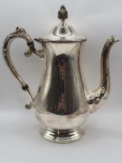 Platerowany dzbanek do kawy lub herbaty