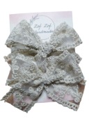 Spinki kokardy haftowane gipiura