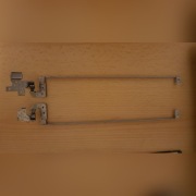 Asus R900 K95 zawiasy matrycy lewy prawy