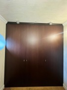 Duża szafa wnękowa – ciemne drewno – bardzo pojemna