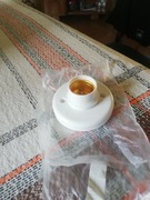 OPRAWKA ŻARÓWKI E27 PLASTIKOWA BIAŁA NADTYNKOWA 