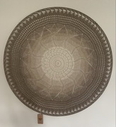 Mandala o średnicy 100 cm.