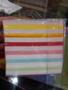 Kostka nieklejona 8.9x8.9x8.9 cm ok 800 kart  mix w plastikowym pudełku