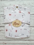 wodoodporna wkładka do krzesełka Lionelo Floris kwiatki na jasnoróżowym tle