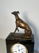 Zegar „Pies z brązu na postumencie” XIX w.