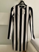 Sukienka w paski beattlejuice wednesday xs 