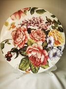 Duże ceramiczne talerze obiadowe (4szt) z motywem kwiatowym, produkt włoski