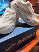 Buty do biegania Brooks Glycerin max rozmiar 42.