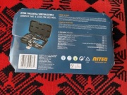 Zestaw z grzechotką z obrotową głowicą