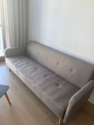 Szara sofa [nierozkładana]