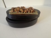 RODZINA SŁONI ..PIĘKNA STARA SZKATUŁKA Z INDII...700 GRAM  !!!